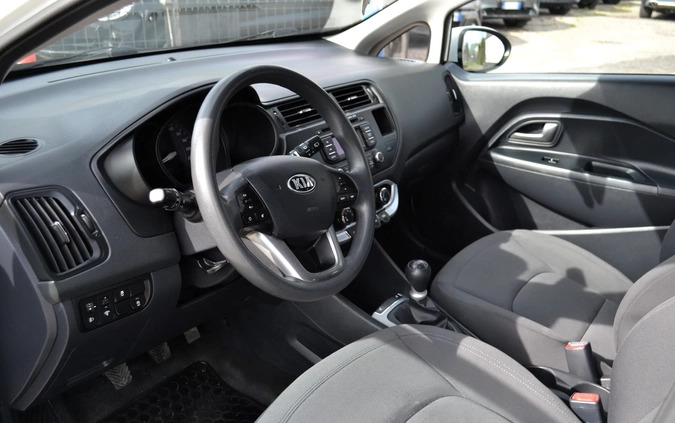 Kia Rio cena 28900 przebieg: 171000, rok produkcji 2014 z Chorzów małe 137